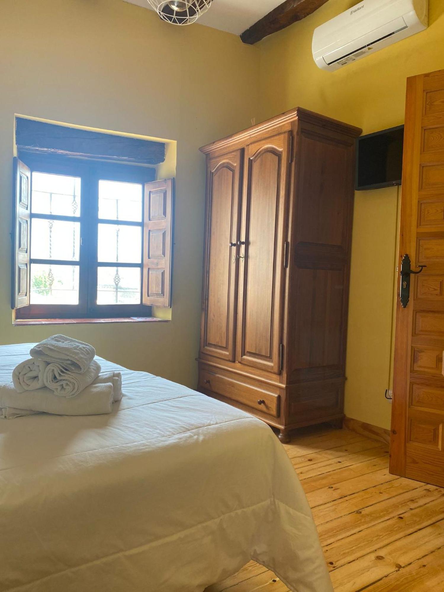 Hotel Restaurante Agapio De Tresnino Quintanilla de Onésimo المظهر الخارجي الصورة