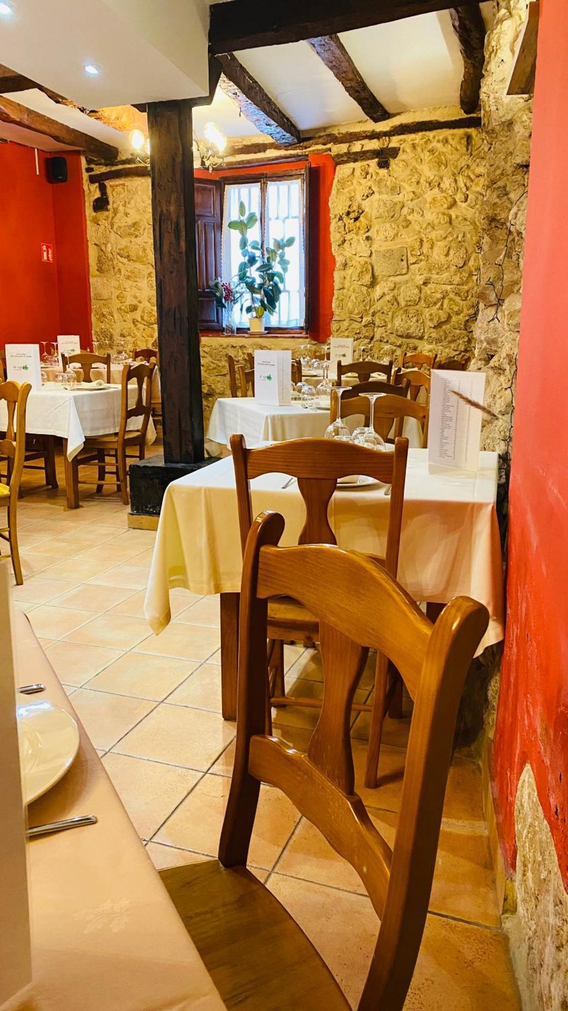 Hotel Restaurante Agapio De Tresnino Quintanilla de Onésimo المظهر الخارجي الصورة