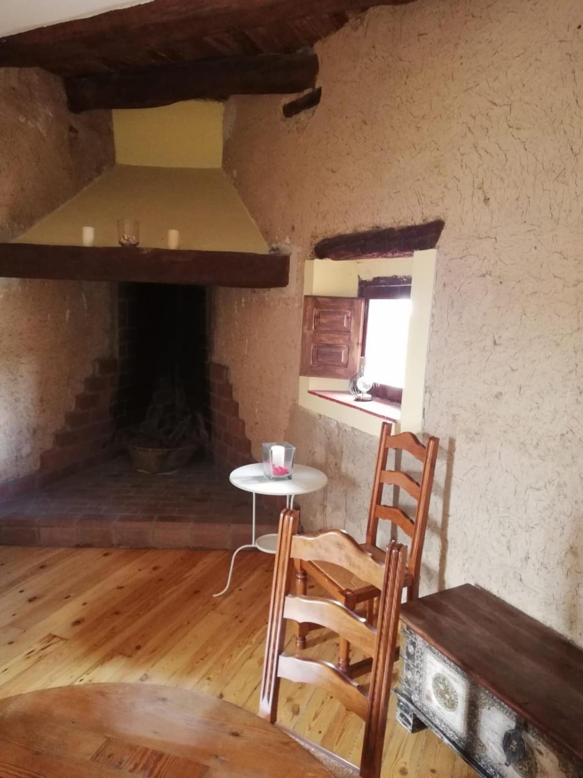 Hotel Restaurante Agapio De Tresnino Quintanilla de Onésimo المظهر الخارجي الصورة